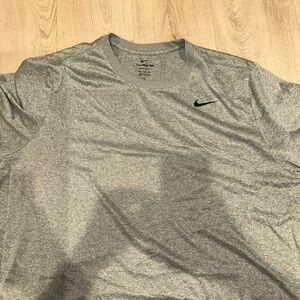 Nike Men's Gray T-Shirt DriFit